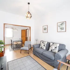 Flh Gulbenkian Flat With Balcony Appartement
